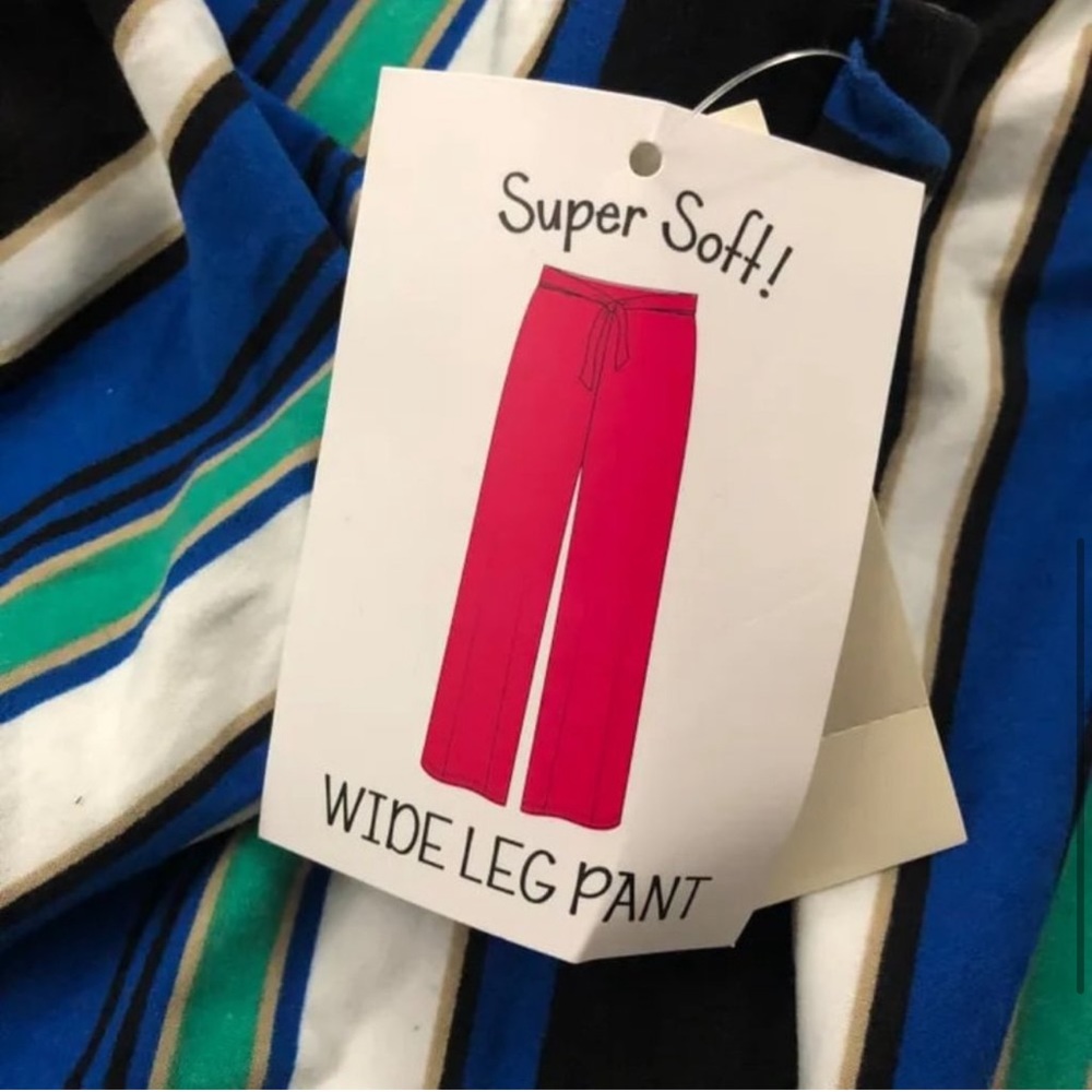 NWT| Stripped Wide Leg Pants - Picture 6 of 7